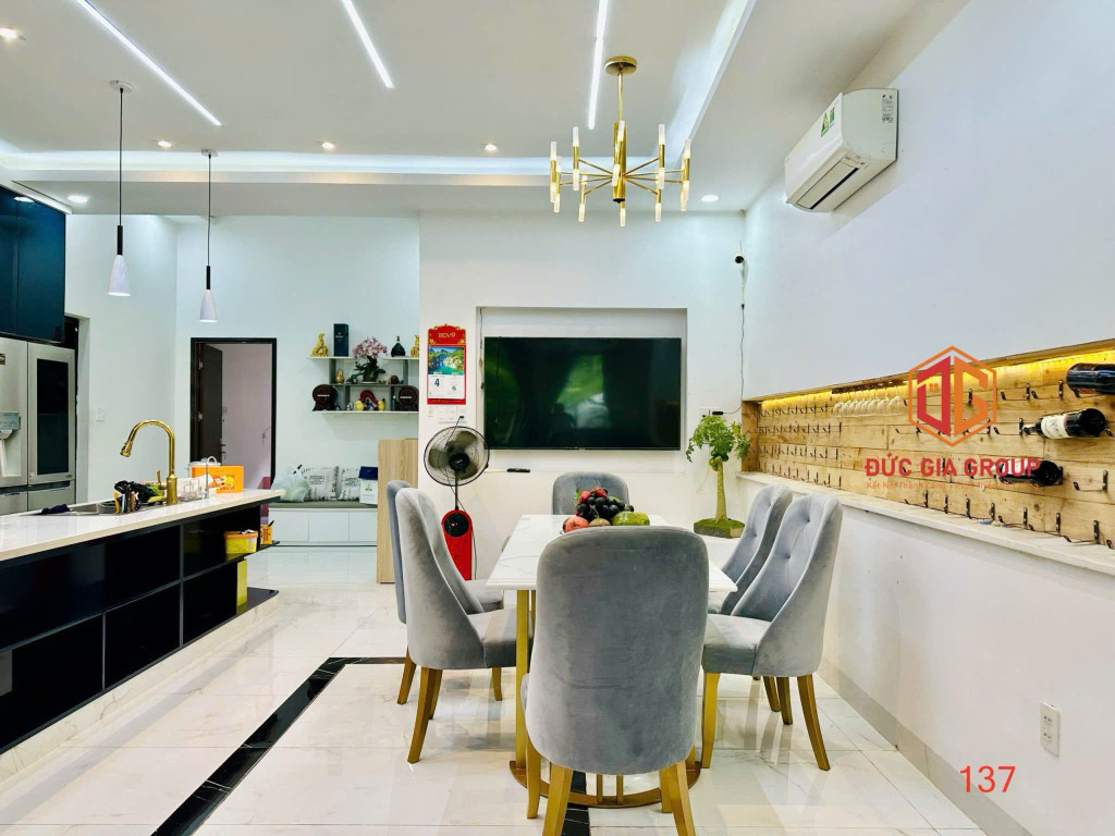 Bán biệt thự phường Bửu Long, Biên Hòa, 295m2 thổ cư gần cơ sở 5 Lạc Hồng giá 11 tỷ!