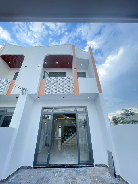 CHỈ CẦN 600TRIỆU SỞ HỮU NGAY CĂN NHÀ CỰC ĐẸP GẦN TRẠM THU PHÍ BỬU LONG