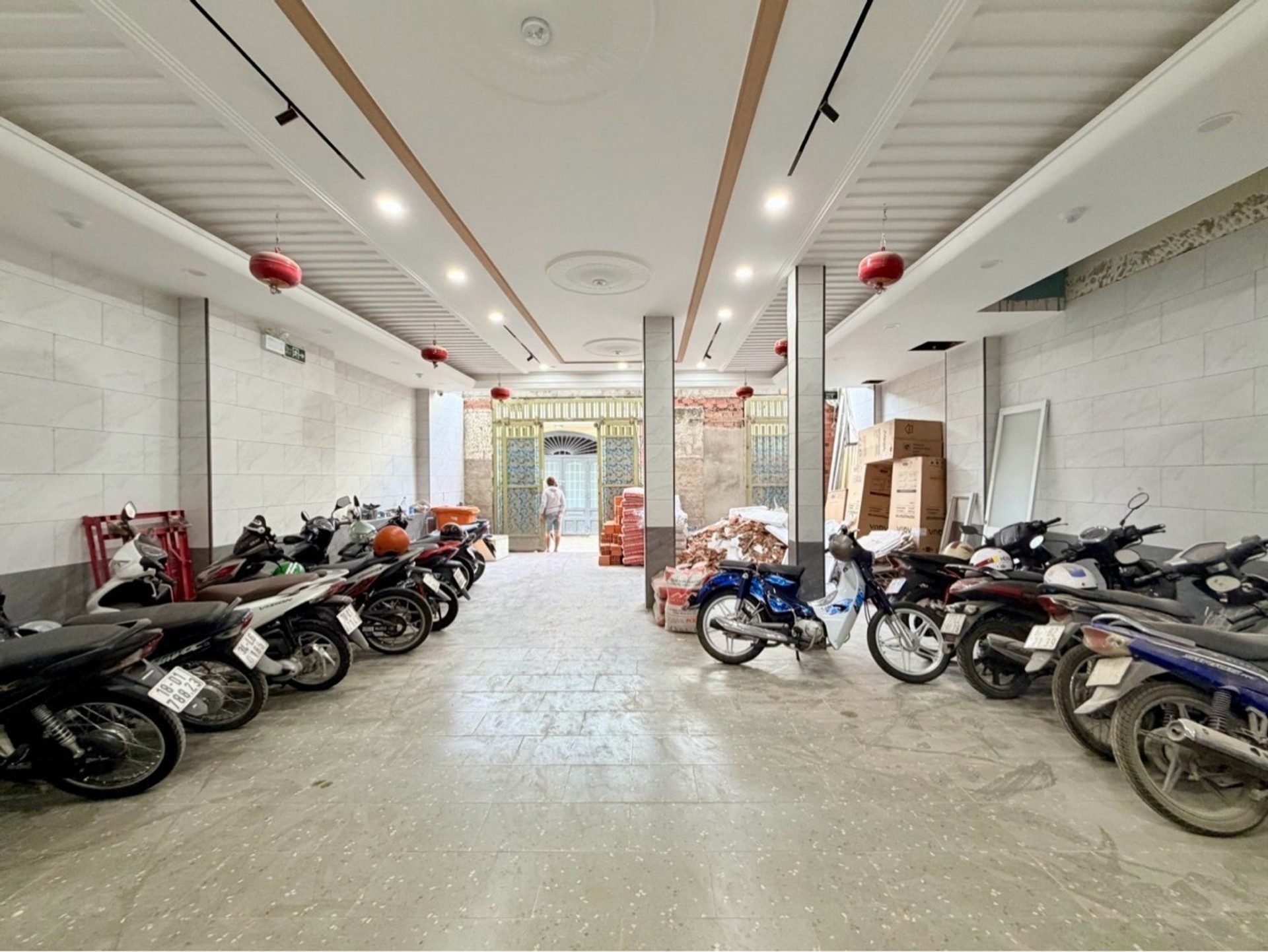 CHDV 5 tầng thang máy Huỳnh Văn Nghệ, 192m2, 8x25, 37 phòng, tỷ suất >8%/năm