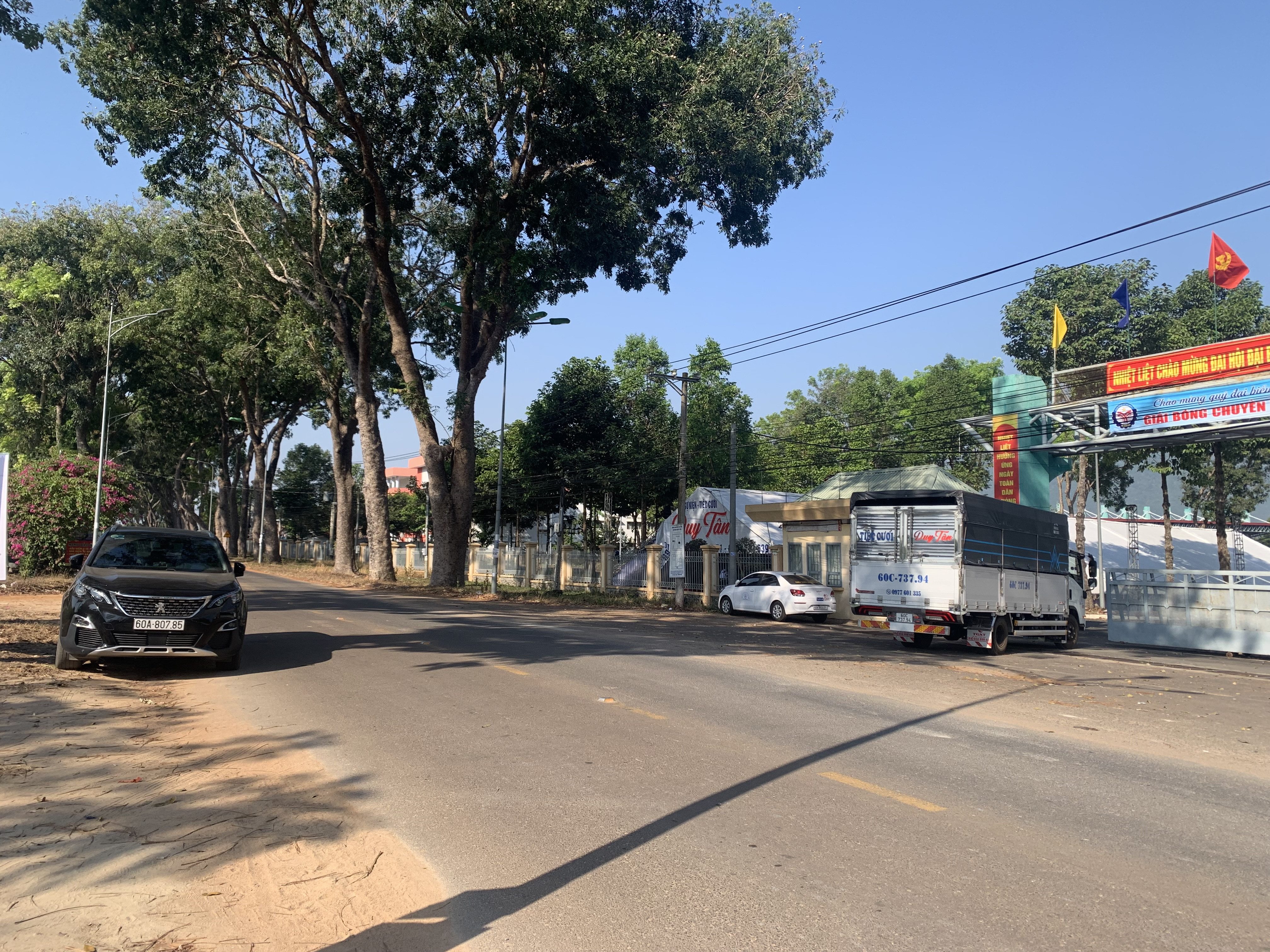 Bán đất 900m² có sẵn 250m² thổ cư ngang 19m giá 10.5 tỷ tại Đường Huỳnh Văn Nghệ Xã Xuân Lộc