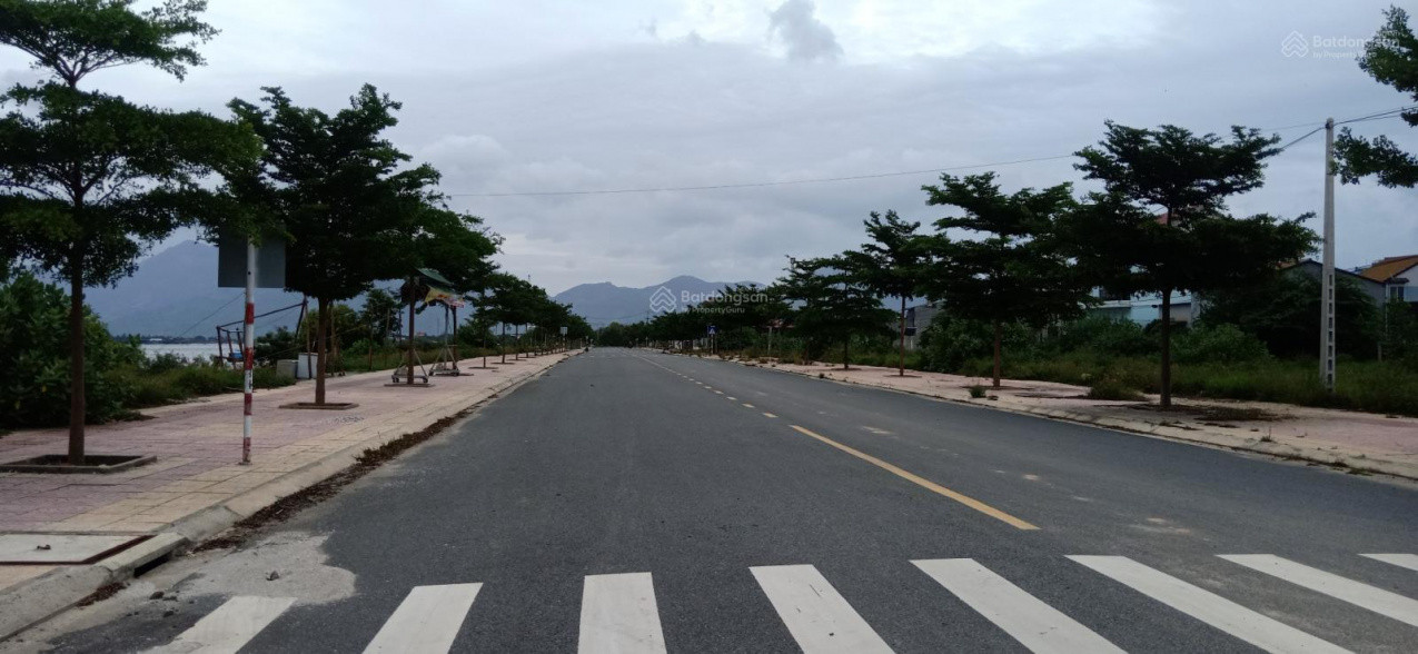Bán đất mặt tiền đường D2-Khu TĐC K8-Cam Hải Đông-Cam Lâm-Khánh Hoà