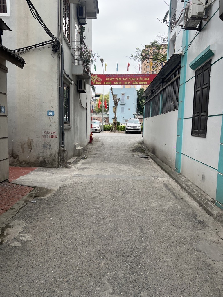 NHÀ MỚI LÔ GÓC - Ở NGAY - SÁT HỒ QUÁN TÌNH - 6 TẦNG THIẾT KẾ ĐẸP - GIANG BIÊN LONG BIÊN
