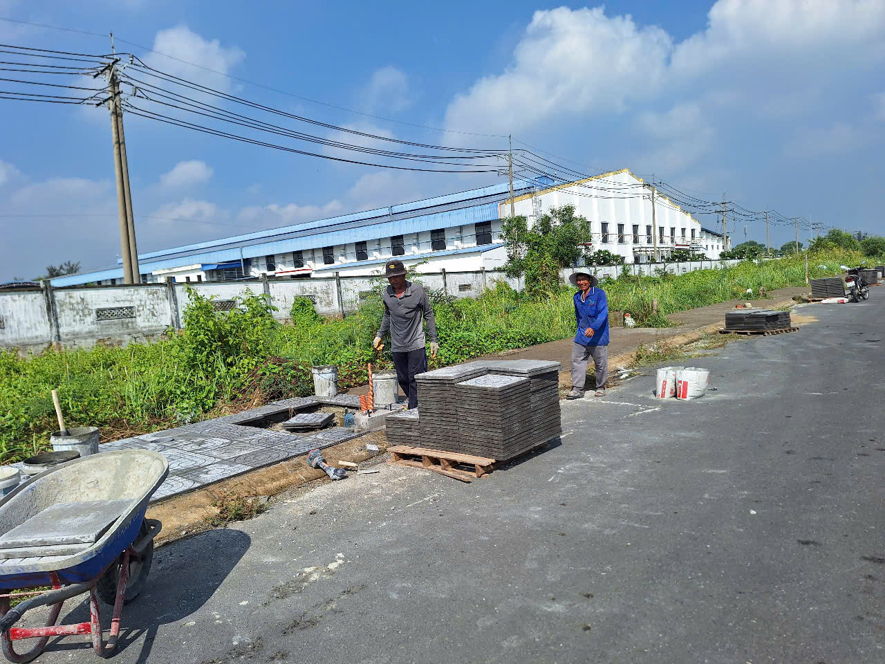 Bán đất làng sen chính chủ giá rẻ 699 triệu/nền 75m2