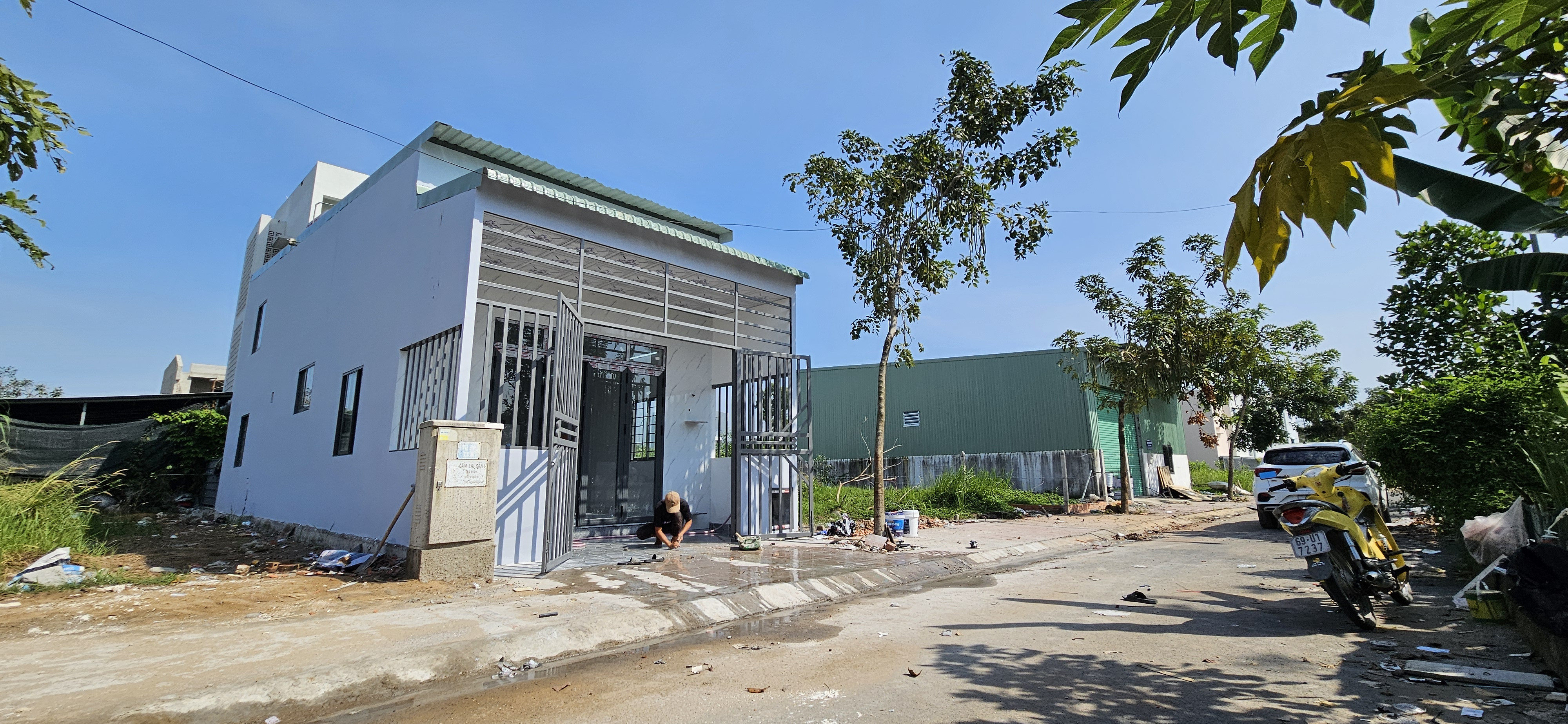 Cho thuê nhà kđt làng sen. Mới. Đẹp. 6tr