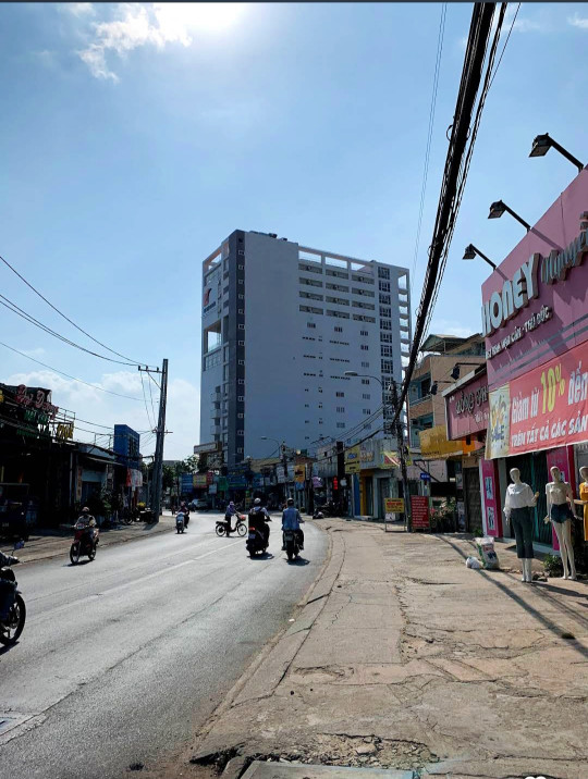 Bán nhà hẻm ôtô đậu trong nhà ngay Kha Vạn Cân,ngang học viện Tư Pháp.DT 4 x 21m.Nhỉnh 7 Tỷ.