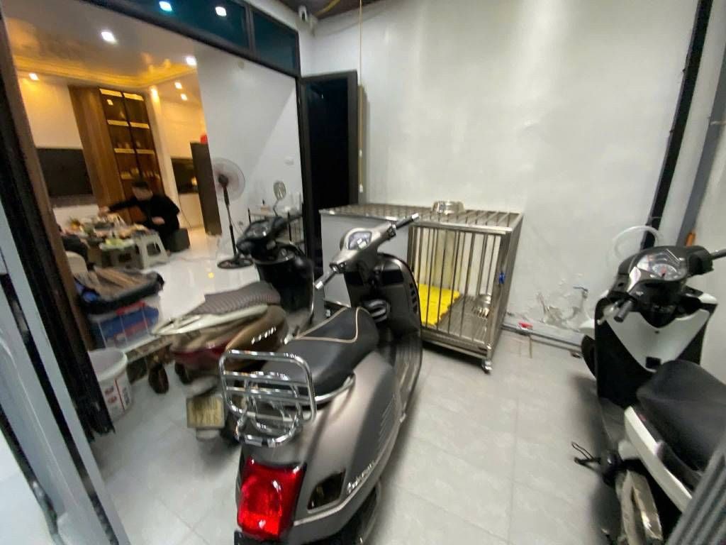 Khâm Thiên, 37m x 5tầng x 3PN, đủ công năng , tiện ích bạt ngàn