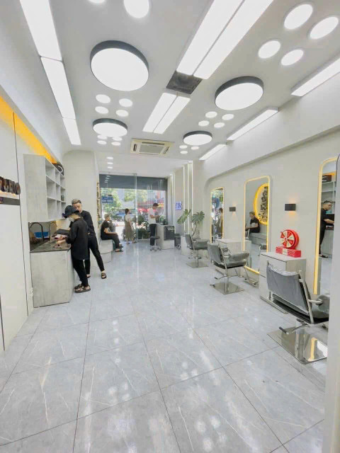 GIÁ TỐT - EM CHÍNH CHỦ CẦN NHƯỢNG LẠI SALON TÓC NGAY NGÃ TƯ Ô CHỢ DỪA - 291 KHÂM THIÊN, ĐỐNG ĐA, HÀ NỘI