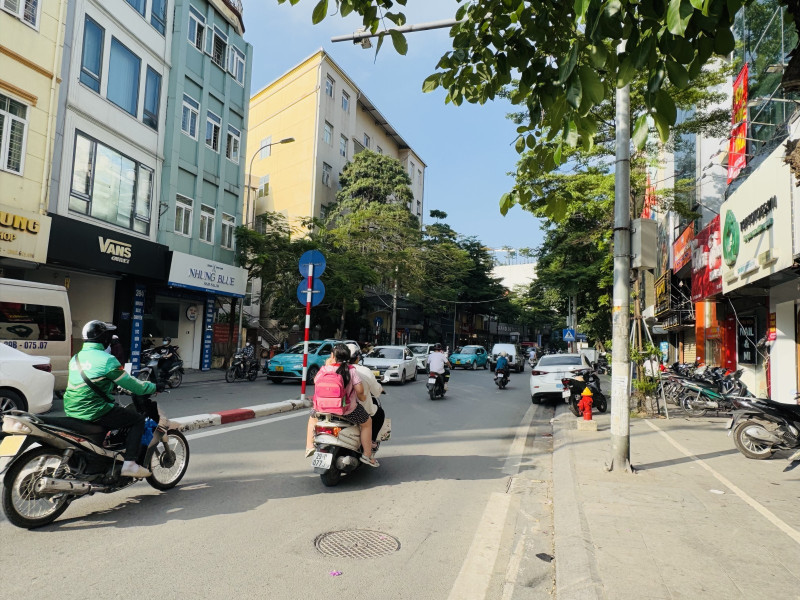 Bán nhà Mặt phố Khâm Thiên (Đống Đa) 22m, 5 tầng, mt 3m, giá 13 tỷ