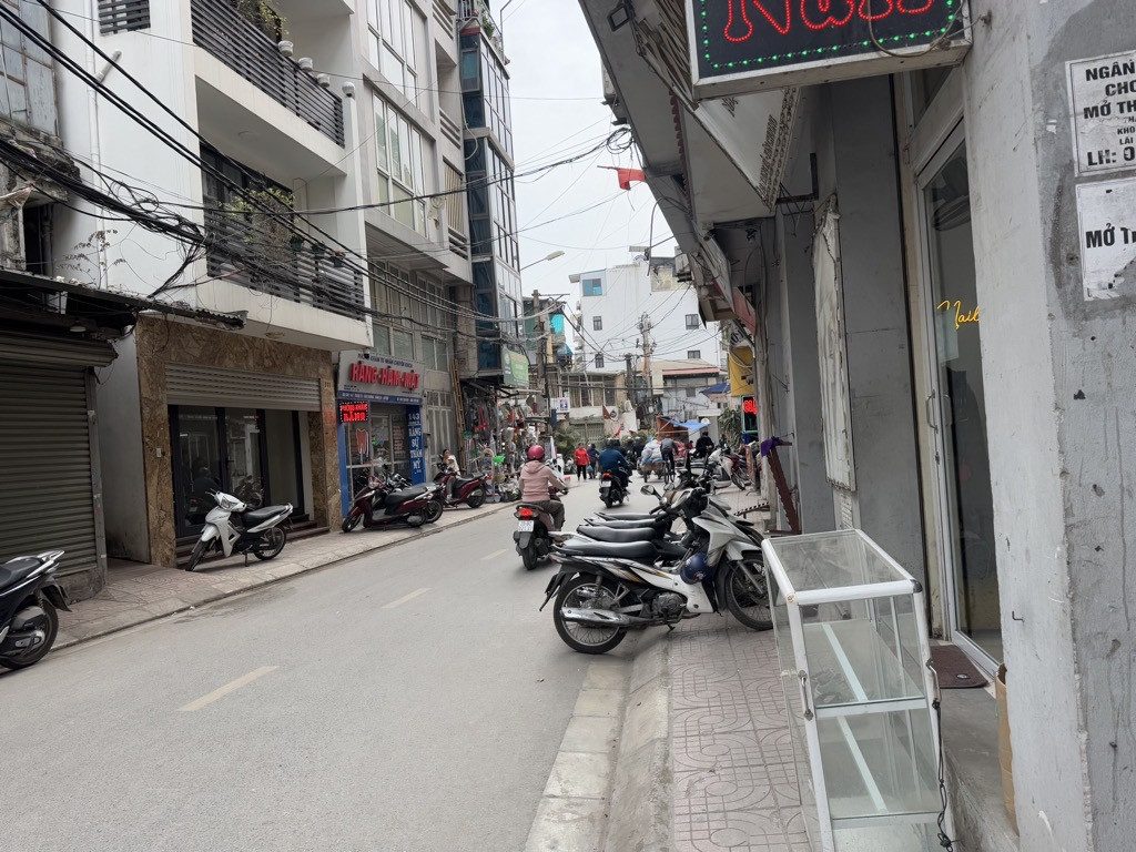 Khâm Thiên, 41m x 3tầng ôtô đỗ cửa an sinh tốt