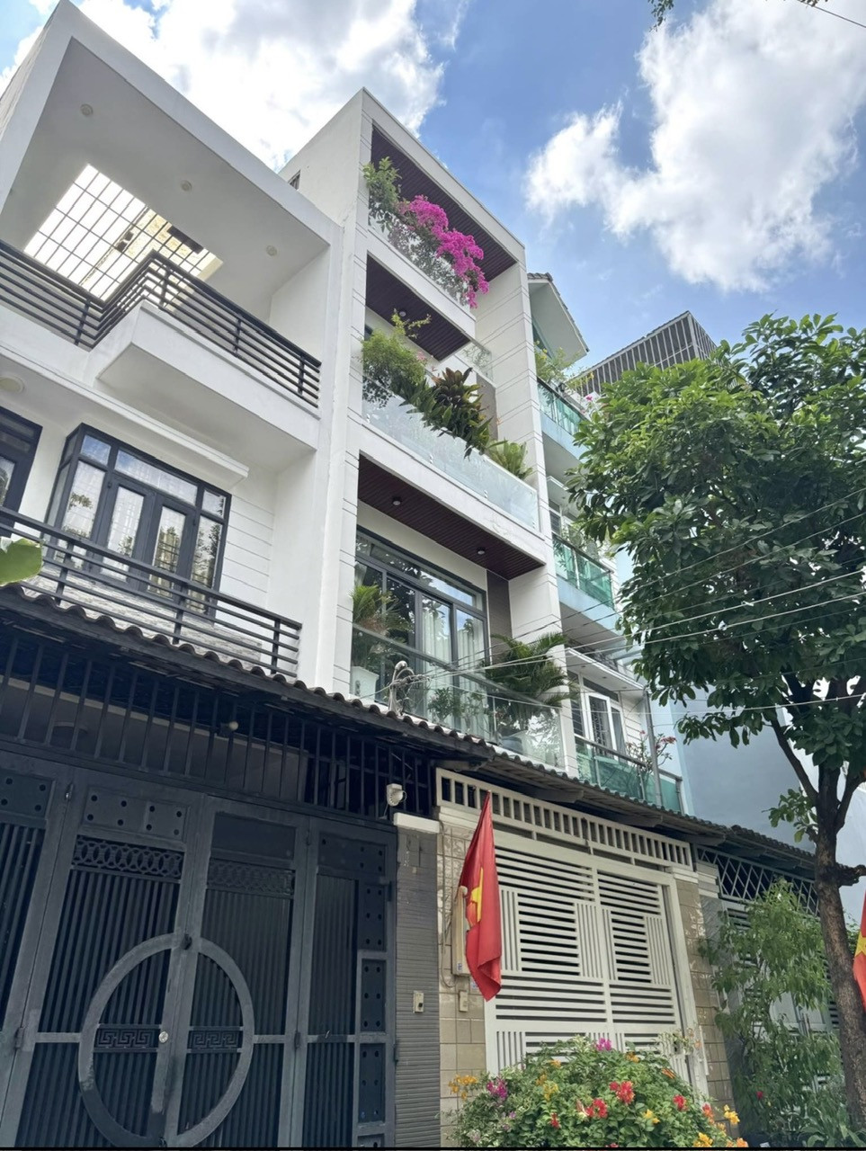 CHỦ KẸT TIỀN BÁN GẤP NHÀ KHÁNH HỘI, P.3, QUẬN 4 | CÓ SỔ ĐẸP, GIÁ BÁN TỐT 3 TỶ 900(TL), DT 77M2, SẴN HĐ THUÊ KINH DOANH CHO THUÊ 24TR.TH
