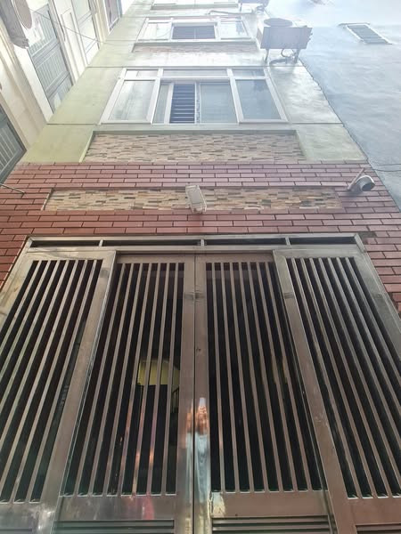 (Chính chủ) Cho thuê nhà 38m2 x 6 tầng đường Mỹ Đình 1, Quận Nam Từ Liêm.
