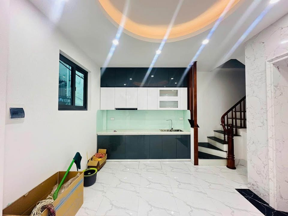 Chính chủ bán nhà Văn Phú, Hà Đông 48m 5 tầng THANG MÁY, Giáp LK TT Văn Phú, Chỉ HƠN 6 TỶ