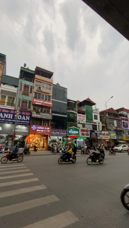 Quá căng! Bán nhà Hà Đông Văn Phú, 61m2 8 tầng cho thuê 70tr 29 tỷ