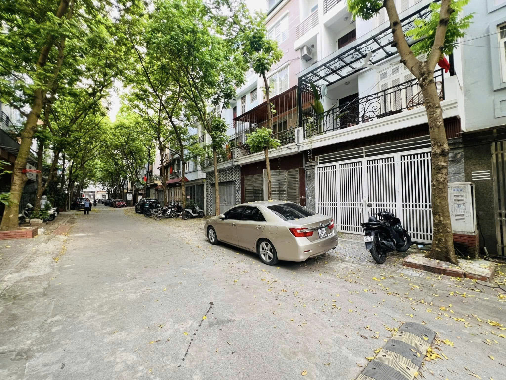 BÁN MẢNH ĐẤT VÀNG KĐT XA LA, HÀ ĐÔNG - 276M - MT 11M - XÂY TÒA VP, KS ĐẲNG CẤP - CHỈ 36.8 TỶ
