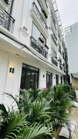 NHÀ LIỀN KỀ 35m2 5 TẦNG  – GẦN KĐT TRUNG HÒA TRUNG KÍNH , CẦU GIẤY – GIÁ CHỈ LOANH QUANH 7 TỶ..