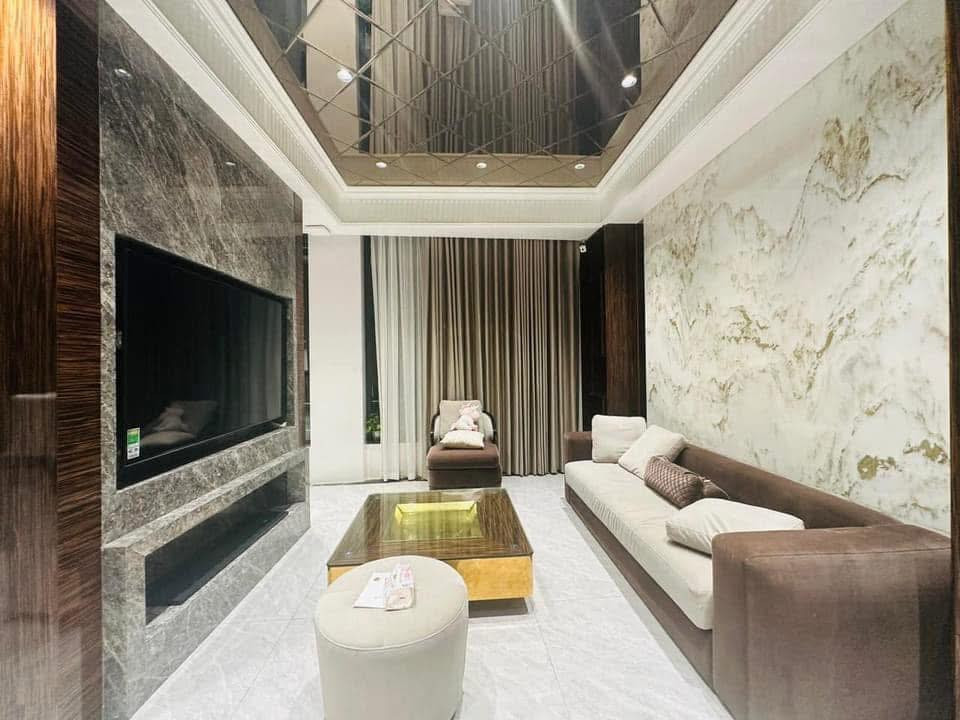 CỰC HIẾM-Bán nhà Mặt Phố Yên Hòa 50m2/7T Thang máy, MT siêu rộng 7m 27 Tỷ
