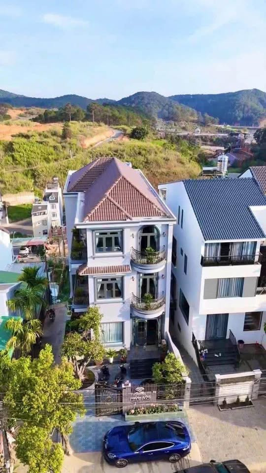 Bán căn Villa cao cấp mặt tiền An Sơn- P4- TP Đà Lạt