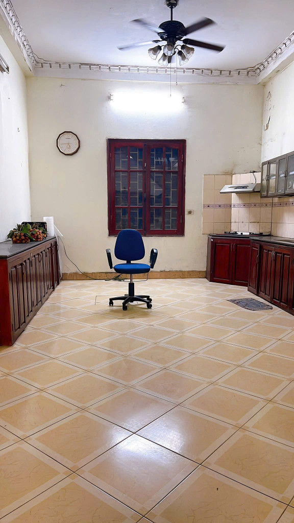 PL Ô TÔ KHUẤT DUY TIẾN - Ô TÔ Diện Tích 50m2 4 tầng mặt tiền 4.2m Giá 16 tỷ