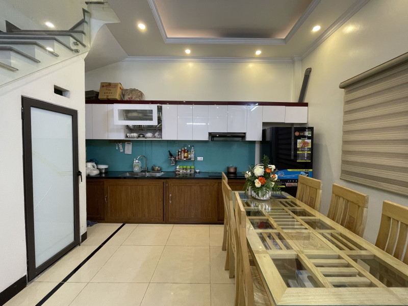 Bán nhà Khương Đình (Thanh Xuân) 42/48m, 5 tầng, mt 8m, giá 9 tỷ