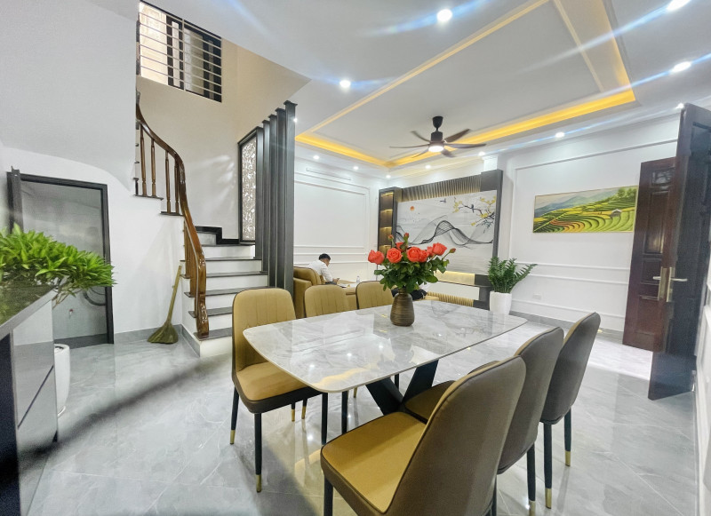 SIÊU PHẨM KHƯƠNG ĐÌNH, THANH XUÂN, NHÀ ĐẸP FULL NỘI THẤT, GẦN NGAY PHỐ