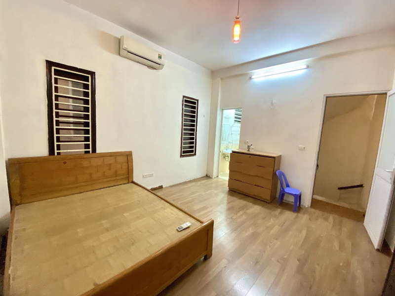 Bán nhà phố Khương Hạ, Thanh Xuân, nhà dân xây, mặt tiền rộng, ngõ thoáng