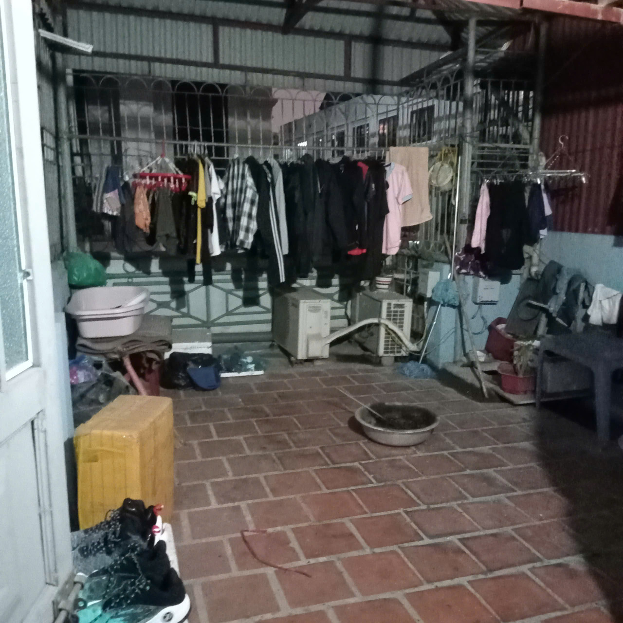 Cho thuê nhà nguyên căn ngõ 29 Khương Hạ, Khương Đình, Thanh Xuân. DT 35m x 4 tầng, giá 13.5tr