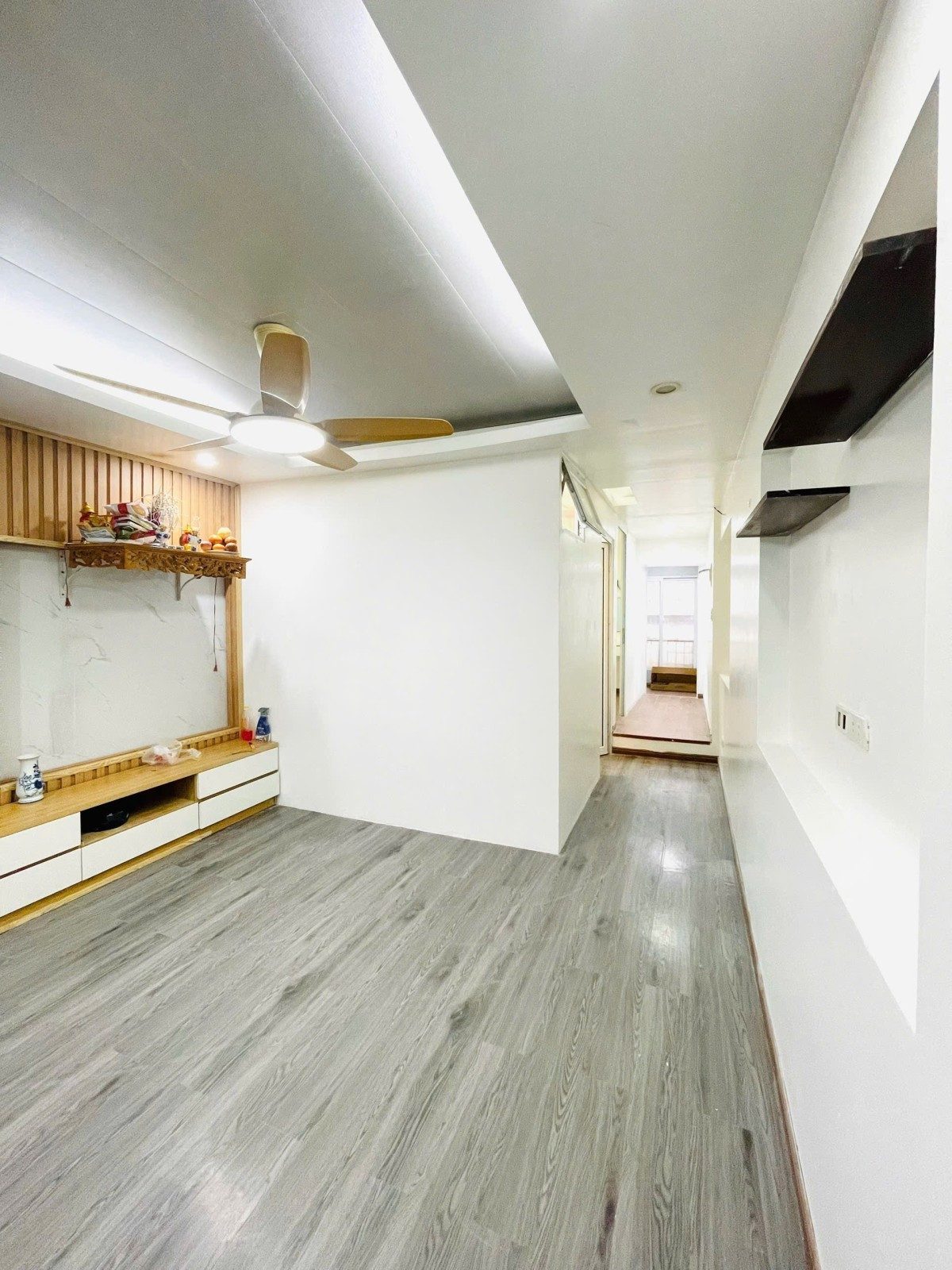 Bán căn hộ Tập thể phố Khương Thượng, Đống Đa, nhà đẹp full nội thất, ngõ rộng, gần phố