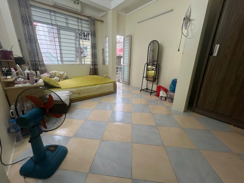 Bán nhà Khương Trung, Thanh Xuân, 5 tầng dân xây, lô góc thoáng sáng, ngõ cực rộng