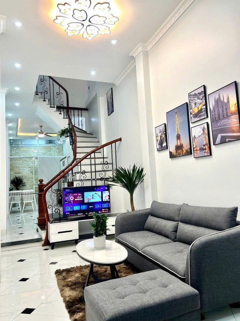 Bán nhà Khương Trung, Thanh Xuân, nhà còn mới đẹp, thoáng trước thoáng sau