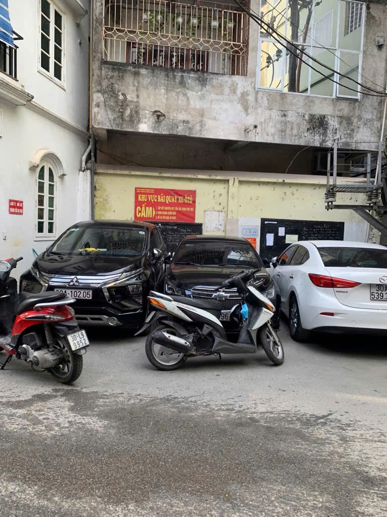 BÁN NHÀ KHƯƠNG TRUNG– VÀI BƯỚC RA HỒ ĐIỀU HÒA– 2 MẶT TIỀN _ Ô TÔ ĐỖ CỬA