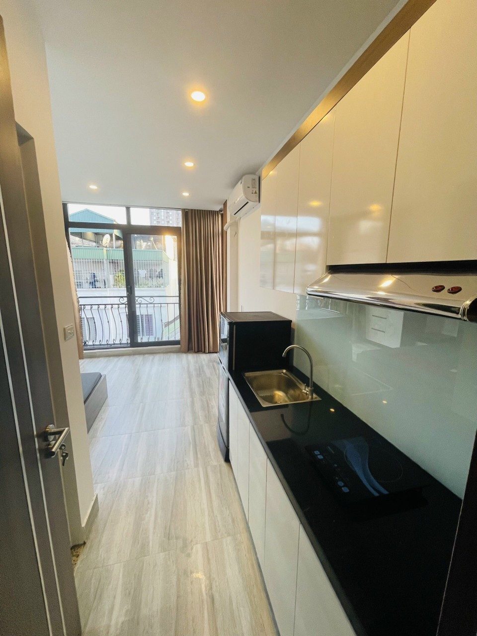 NHỈNH 19 TỶ!CCMN Ô TÔ TRÁNH KIỀU MAI- CẦU DIỄN 60M2X8TẦNG, 2 MẶT NGÕ,VIEW HỒ