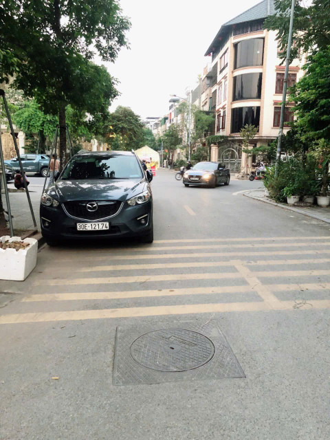 KIM ĐỒNG, HOÀNG MAI, 63 M2 , 5 TẦNG,THANG MÁY, MẶT TIỀN 5,1M, GIÁ NHỈNH 22 TỶ,