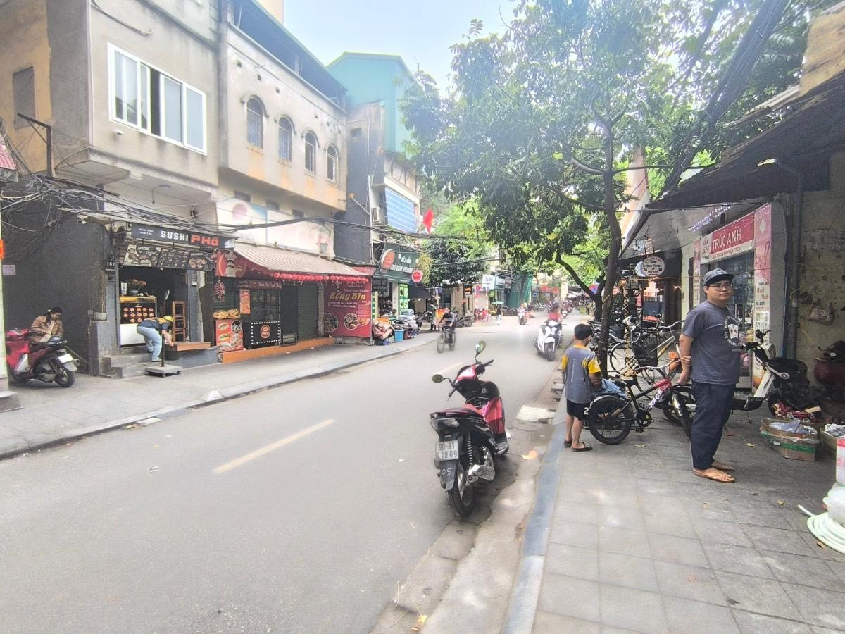 MẶT PHỐ HỒNG MAI KINH DOANH ĐỈNH 23 TỶ 4 TẦNG MẶT TIỀN 5M