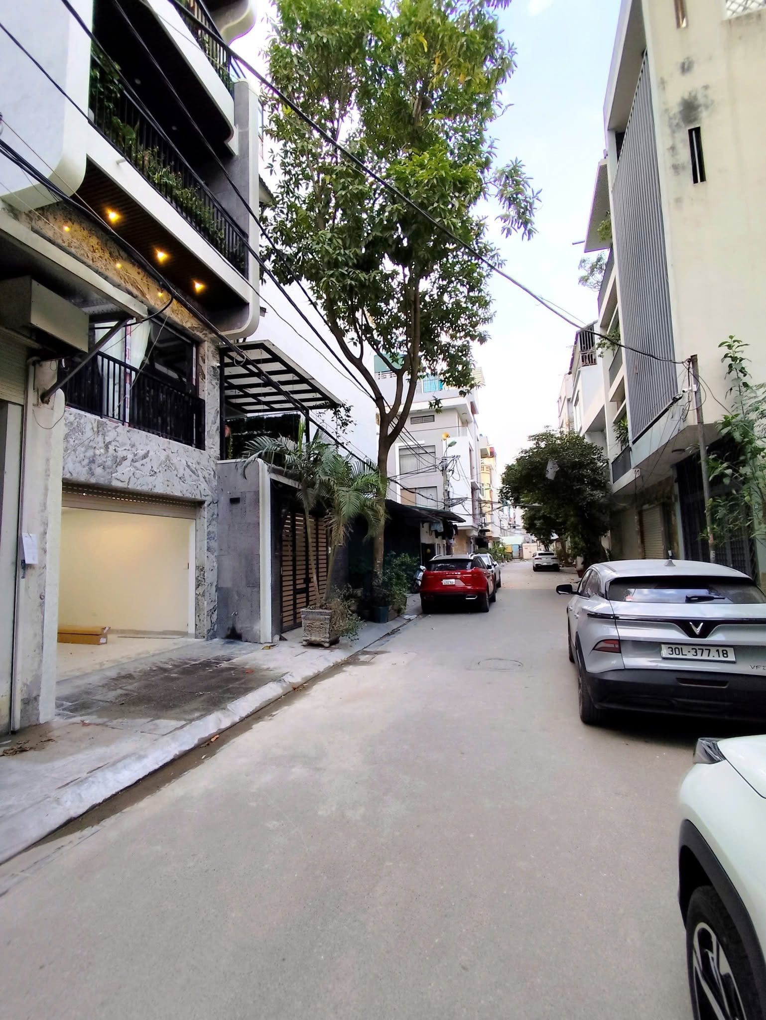 Bán nhà Phân lô Ngõ 19 Kim Đồng - Hoàng Mai, vỉa hè rộng, 7 tầng thang máy, ô tô vào nhà, 83m2, 25.3 tỷ