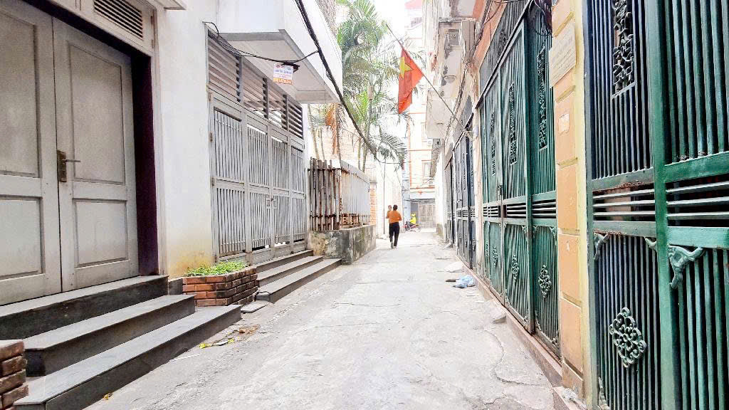 Nhà ĐẸP dân xây, ô tô đỗ cửa, ngõ thông ô tô tránh, 30m2, 4 tầng, giá 6 tỷ 900 triệu, tại Kim Giang, Hoàng Mai
