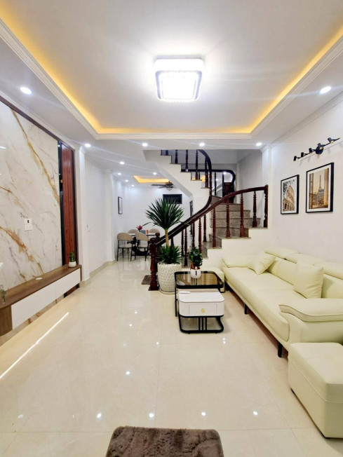 BÁN NHÀ KIM GIANG, HOÀNG MAI, THOÁNG TRƯỚC SAU, GẦN Ô TÔ, BÃI XE Ô TÔ, 31M2, 6.8 TỶ(CTL)