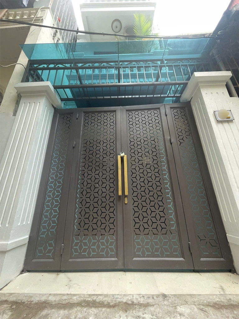 NHÀ ĐẸP - GIÁ TỐT CẦN BÁN NHANH NHÀ XâY MỚI 4 tầng tại quận Hoàng Mai,Tp Hà Nội