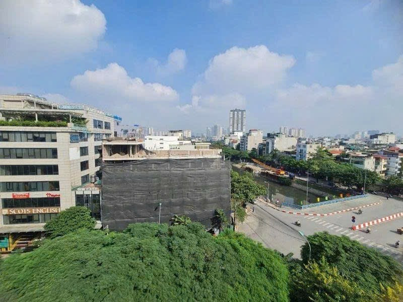 TÒA NHÀ VĂN PHÒNG KIM GIANG, THANH XUÂN.🎯Chỉ 7X tỷ. 👉 191m² – 9 tầng + hầm – mặt tiền 10m
