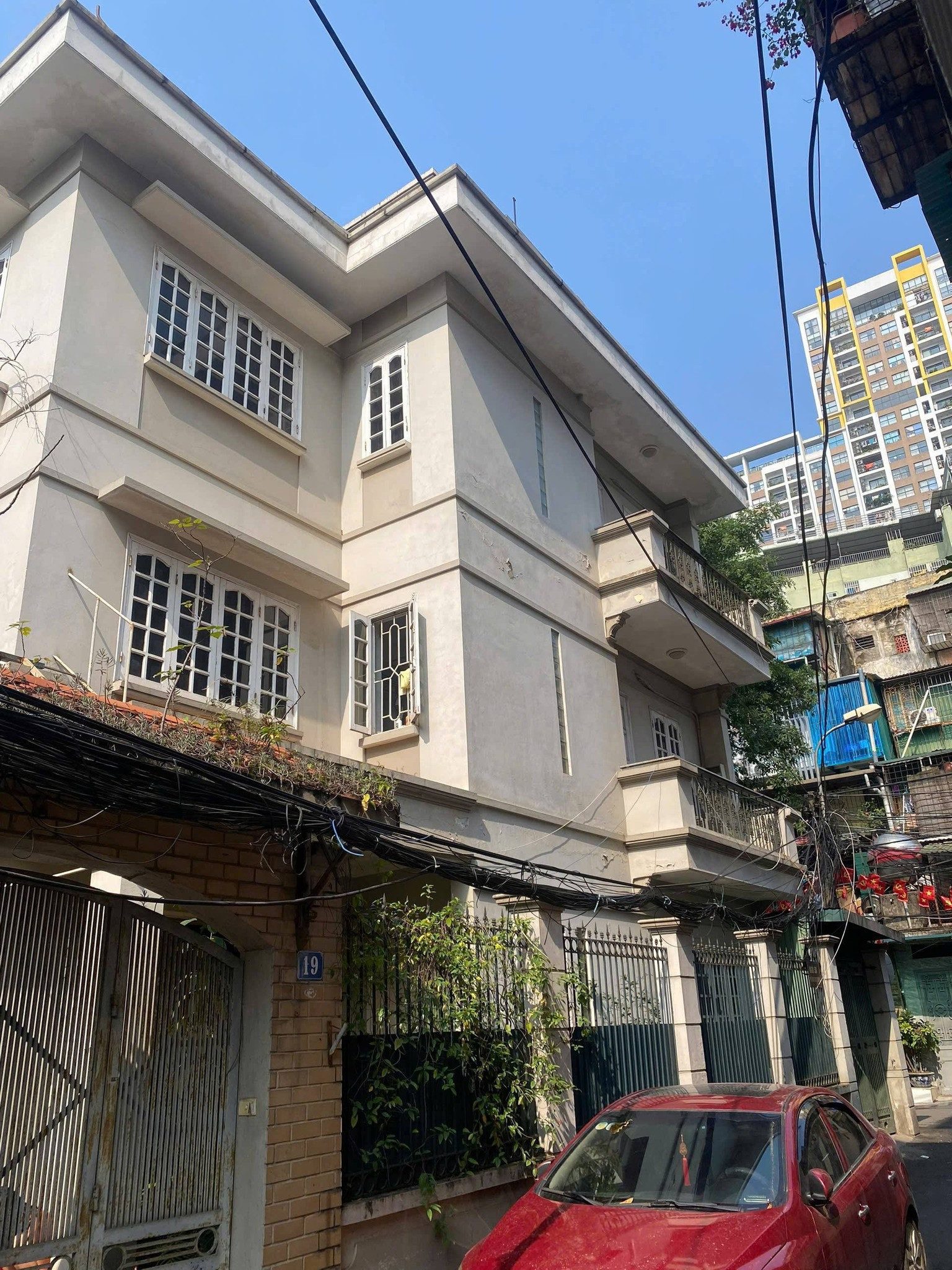 BÁN NHÀ ĐƯỜNG HOÀNG ĐẠO THÀNH. 130M2 - 4 TẦNG. LÔ GÓC.