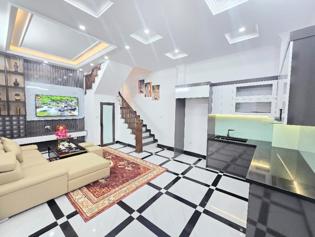 BÁN NHÀ KIM GIANG, THANH TRÌ, 1 NHÀ RA Ô TÔ, 31M2, 6.85 TỶ(CTL)