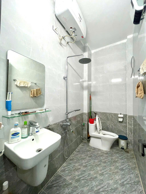 KIM NGƯU NGÕ THÔNG 2 THOÁNG NHÀ ĐẸP 60M2 CHỈ 5.5 TỶ 0812383898