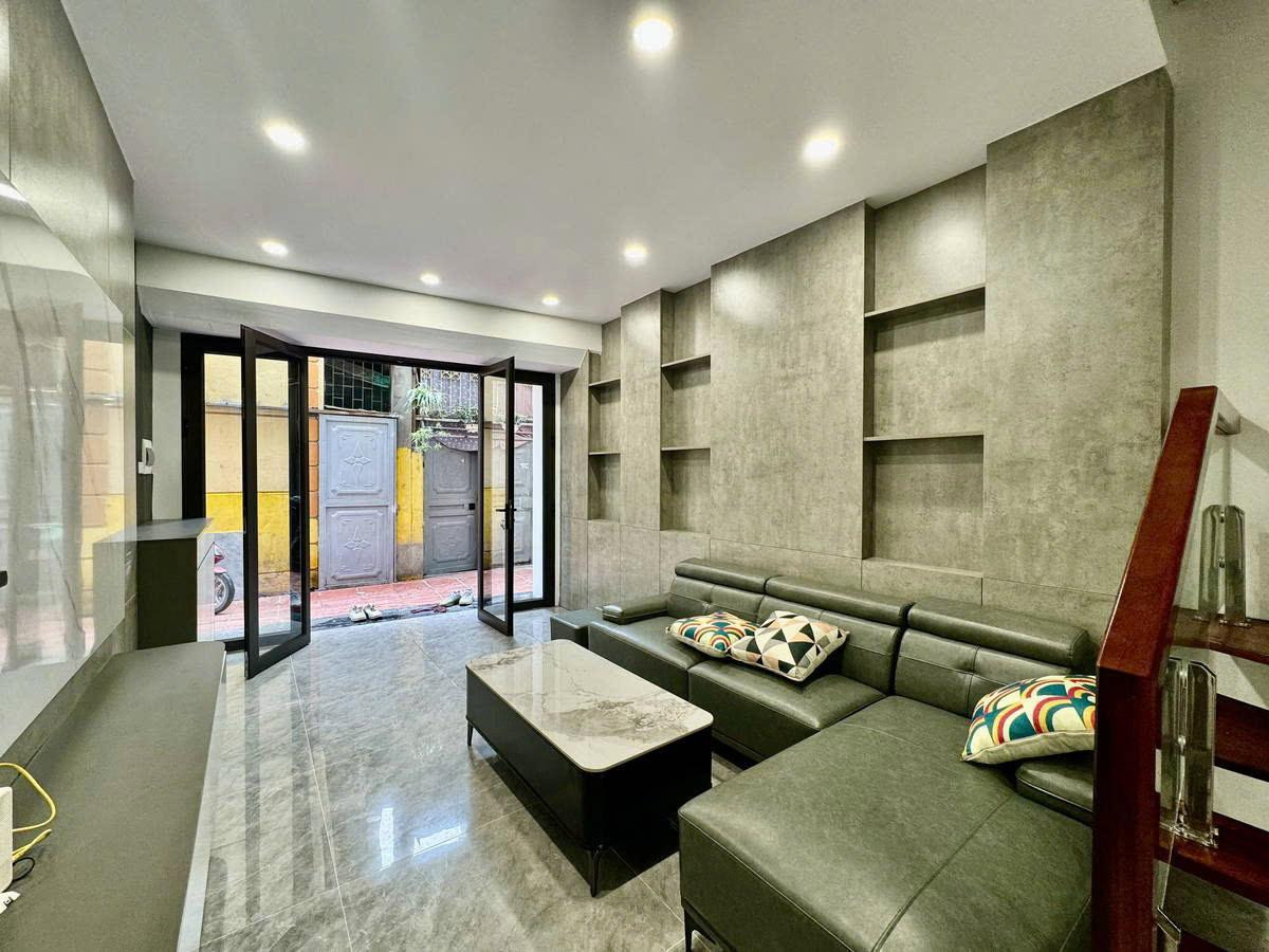 DÂN XÂY Kim Quan Thượng 36m,nhà 3 tầng,cách 1 nhà phố,gần ôtô tránh đỗ,ngõ thông, hơn 6 tỷ