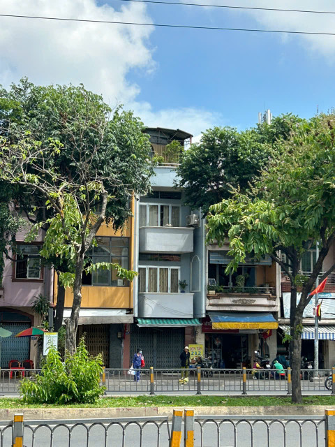 Bán nhà mặt tiền