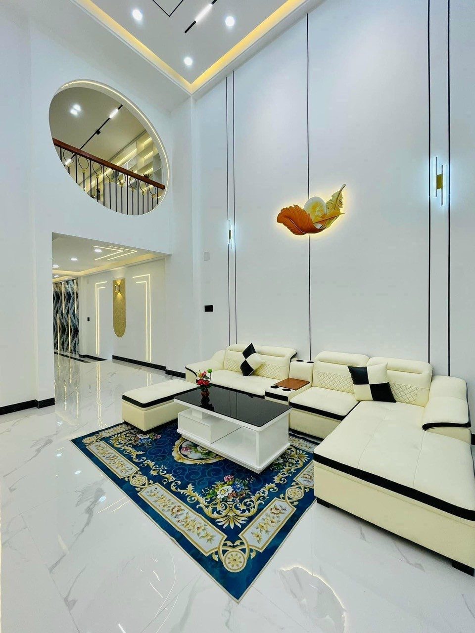 Nhà đẹp 47m² Kỳ Đồng, Q3 gần BV Tai Mũi Họng. Giá 4 tỷ 150, xây 1 trệt 3 lầu. Sổ sẵn, hẻm 4m