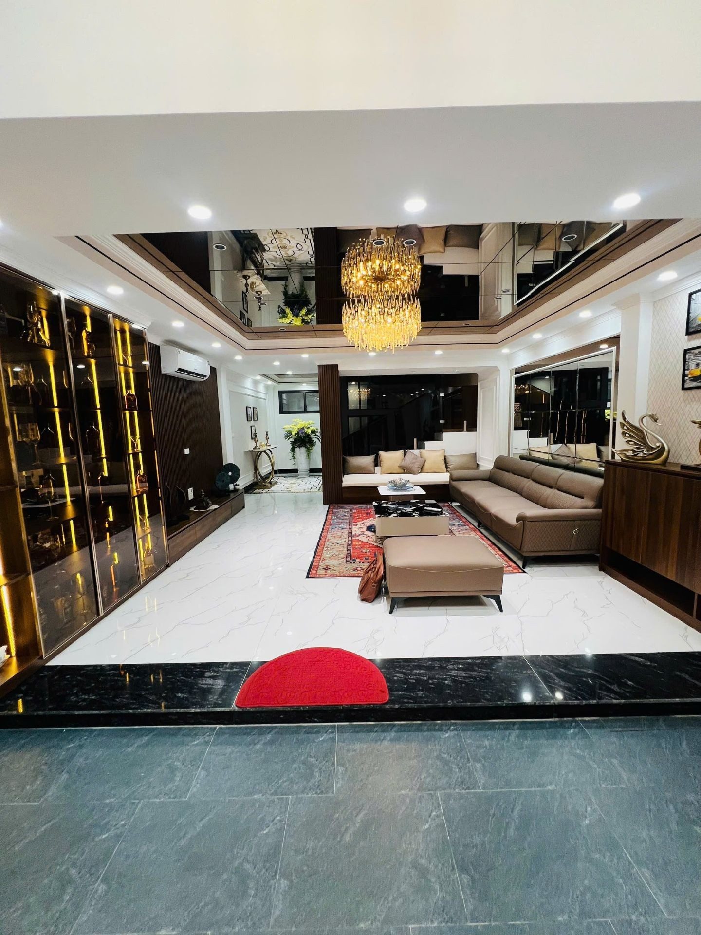 SIÊU PHẨM LA THÀNH, MẶT TIỀN 5M, 6 TẦNG THANG MÁY LUXURY