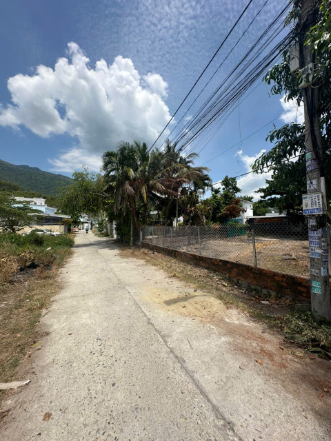 ĐẤT 2 MẶT TIỀN LA VĂN CẦU - NAM NHA TRANG, GIÁ CHỈ 18.5TR/M2