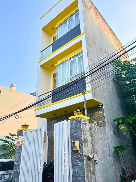 ⛔️SIÊU RẺ 3,4 TỶ (TL)/ 60m2 ⛔️ Bán gấp căn trục đường Lã Xuân Oai quận 9 ✅️ ✅️ Hẻm nông 5m xe hơi vào thoải mái ✅️ Khu dân trí cao, an ninh.  ☎️ Liên hệ 0703318014