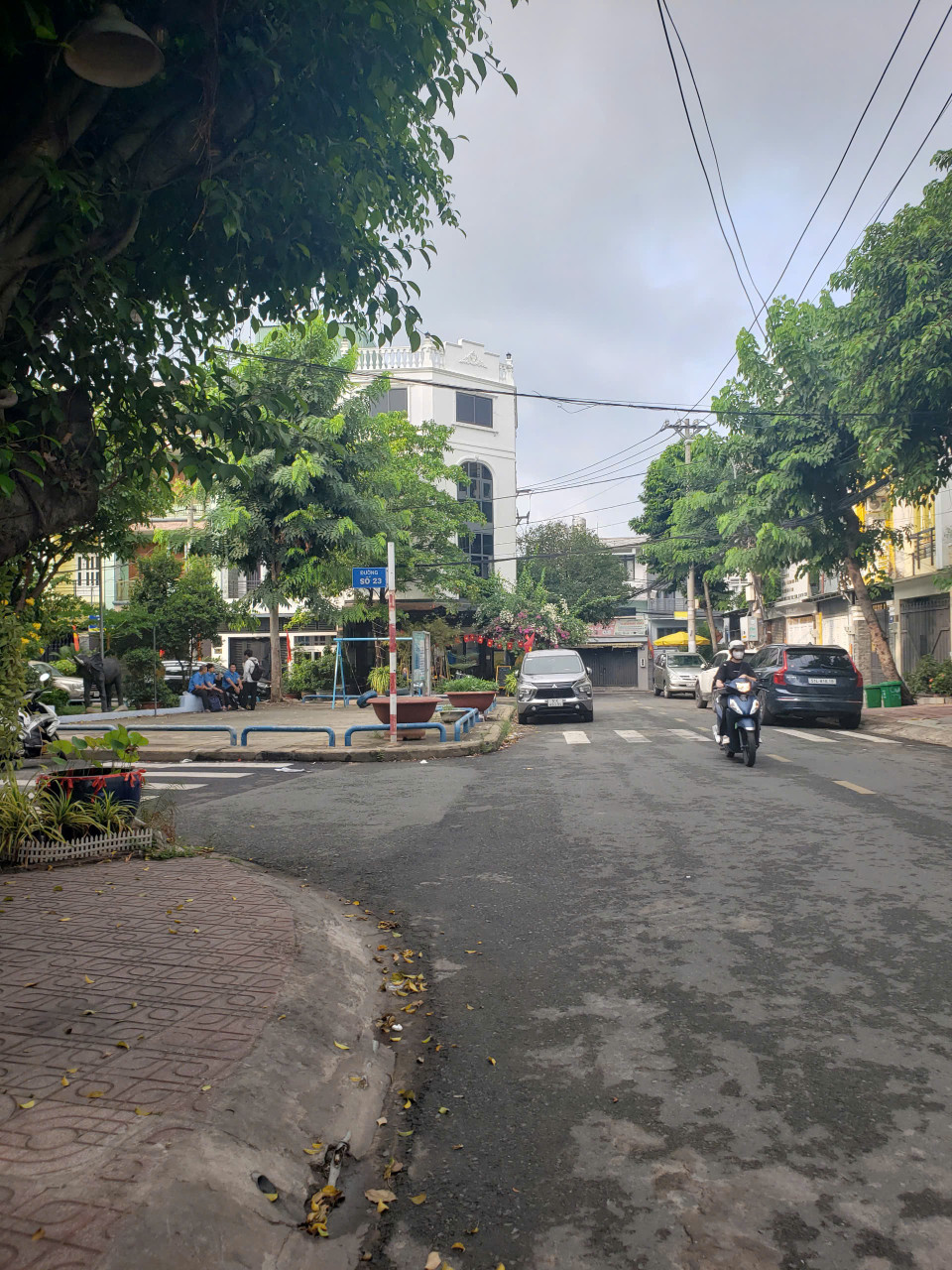 Bán nhà 2 mặt tiền kinh doanh đường số Lã Xuân Oai Tăng Nhơn Phú A quận 9