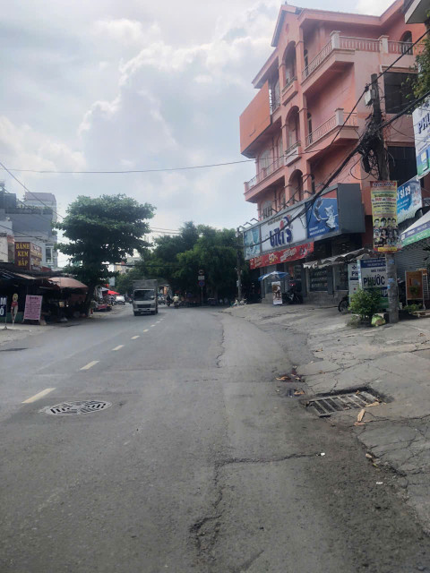 NHÀ ĐẸP LÃ XUÂN OAI, TĂNG NHƠN PHÚ A, THỦ ĐỨC, 2 TẦNG, 45M2, 3PN, NHỈNH 3 TỶ.