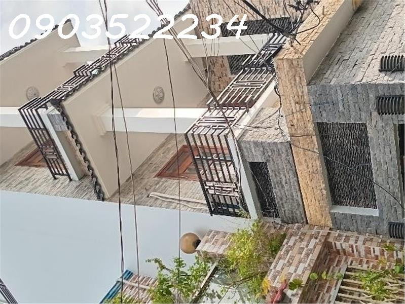 Bán nhà mặt phố HXH Lã Xuân Oai, 5,68 tỷ, 68m2, 4 tầng, 5PN, 4WC